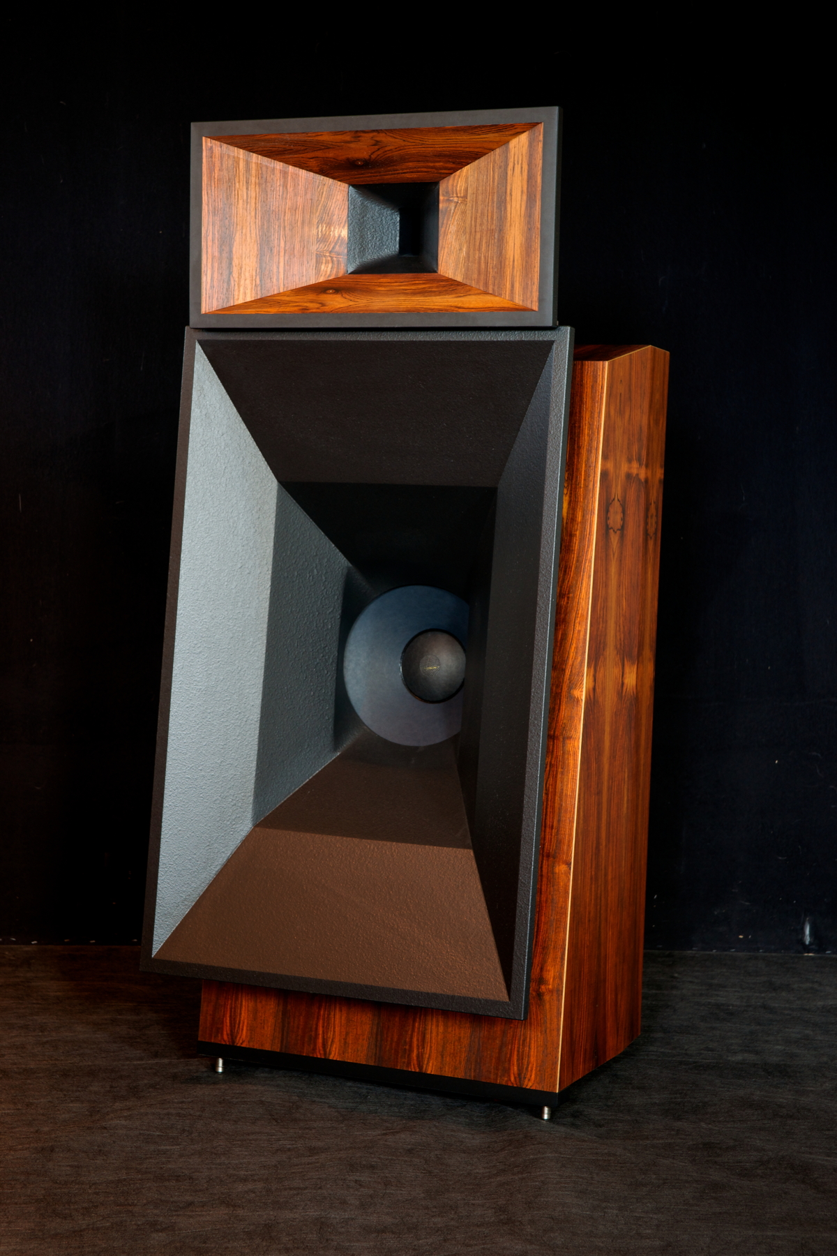 Blumenhofer Acoustics 号角音箱